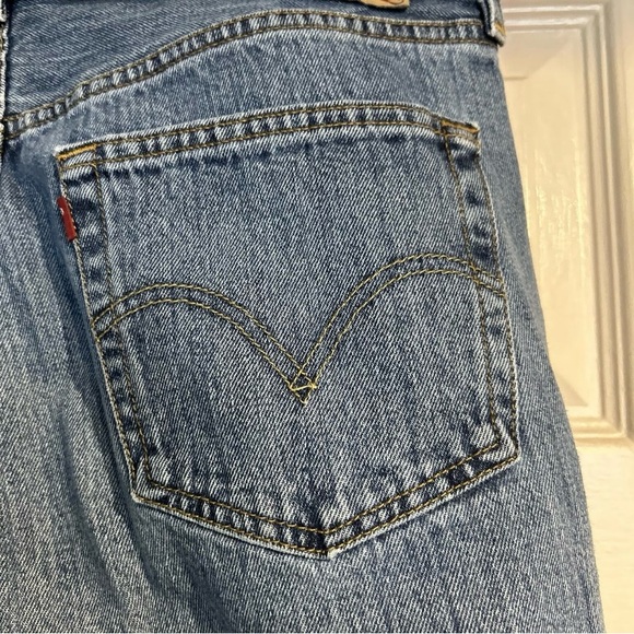 Classic Levi’s 501 Button Fly Jeans Size 34 X 32 - Really great conditon! - Picture 4 of 7
